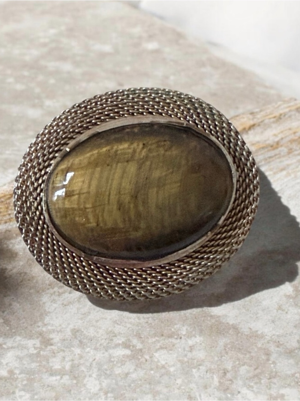 Vintage Large Tiger's Eye Oval Mesh Brooch  1.6 “ gold tone